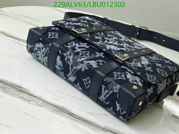 Louis Vuitton 1:1 Mirror Replica hard bag  LBU0123022164