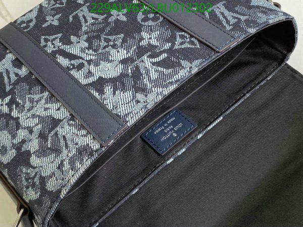 Louis Vuitton 1:1 Mirror Replica hard bag  LBU0123022164