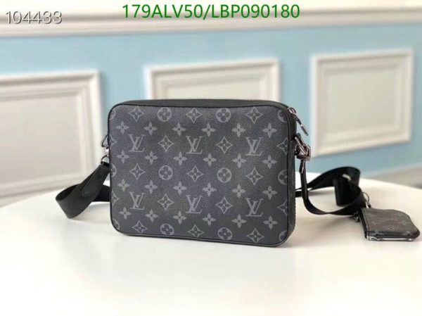 Louis Vuitton 1:1 Mirror Replica pouch shoulder bag LBP0901802654