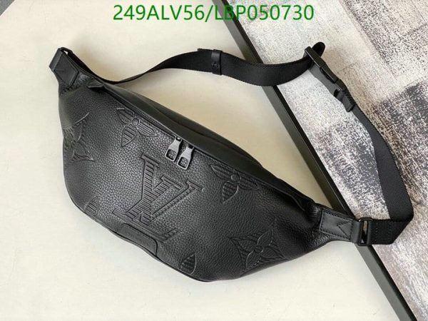 Louis Vuitton 1:1 Mirror Replica summer bum bag LBP0507309127