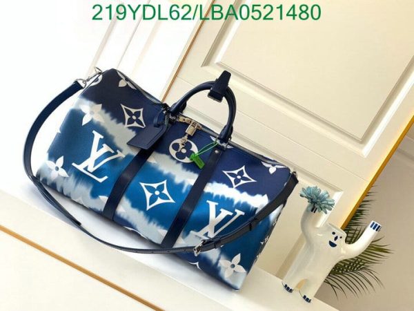 Louis Vuitton 1:1 Mirror Replica travel bag in blue and white LBA0521480184