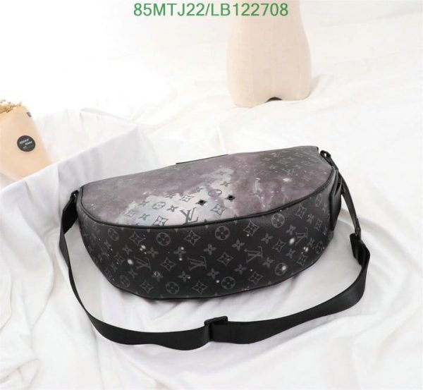 Louis Vuitton AAA+ Replica Alpha Hobo Shoulder Bag LB12270858143