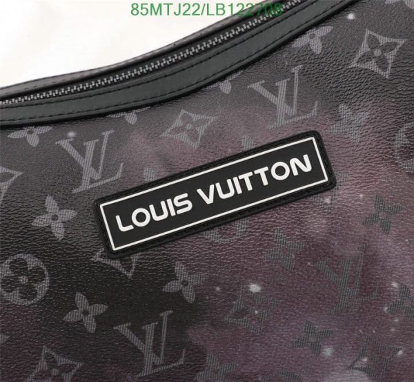 Louis Vuitton AAA+ Replica Alpha Hobo Shoulder Bag LB12270858143