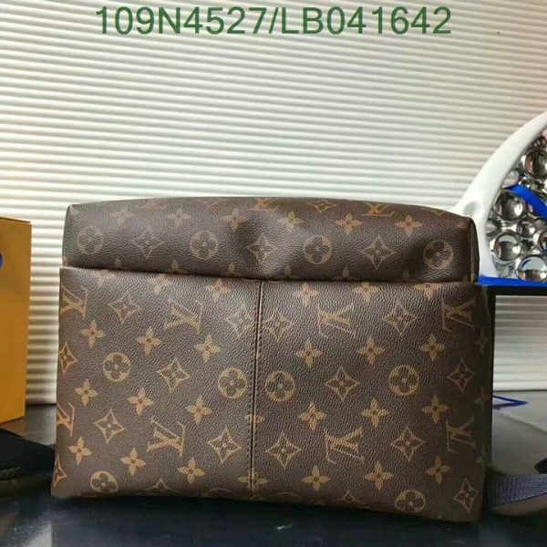 Louis Vuitton AAA+ Replica Apollo Backpack LB04164289136