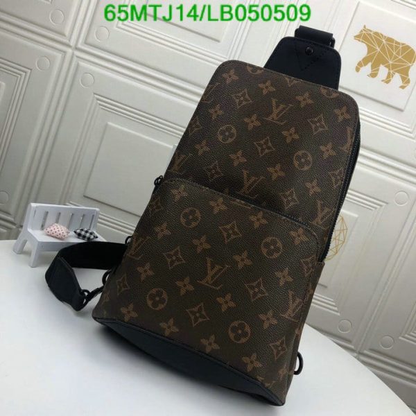 Louis Vuitton AAA+ Replica Avenue Bag LB05050964389