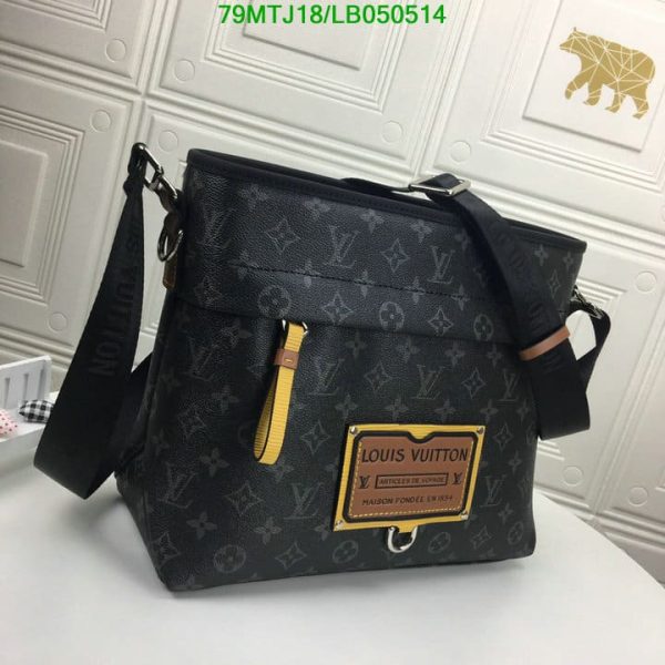 Louis Vuitton AAA+ Replica Besace Zippee Bag LB05051489429