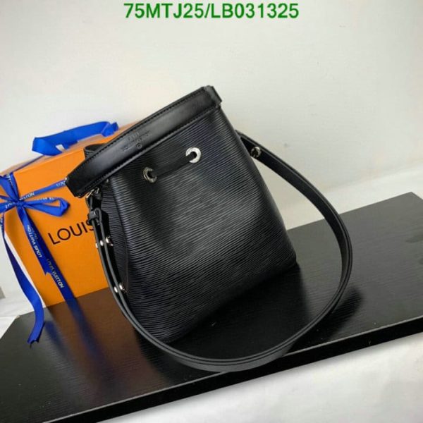 Louis Vuitton AAA+ Replica Black Epi Leather Neonoe Bag LB03132574329