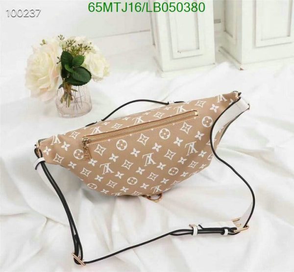 Louis Vuitton AAA+ Replica  Body shoulder hip bag LB05038050167