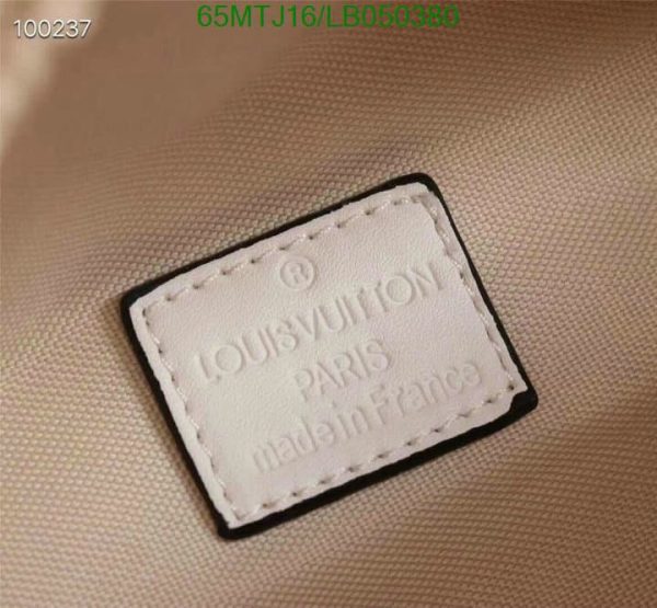 Louis Vuitton AAA+ Replica  Body shoulder hip bag LB05038050167