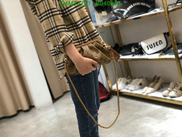 Louis Vuitton AAA+ Replica Boursicot EW Bag LB04091652347