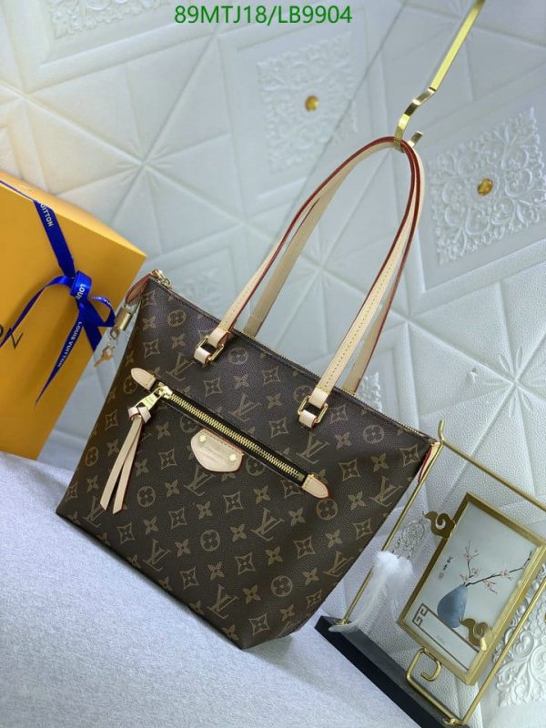 Louis Vuitton  AAA+ Replica Box  Iena Mm Dustbag Bag LB99042587531