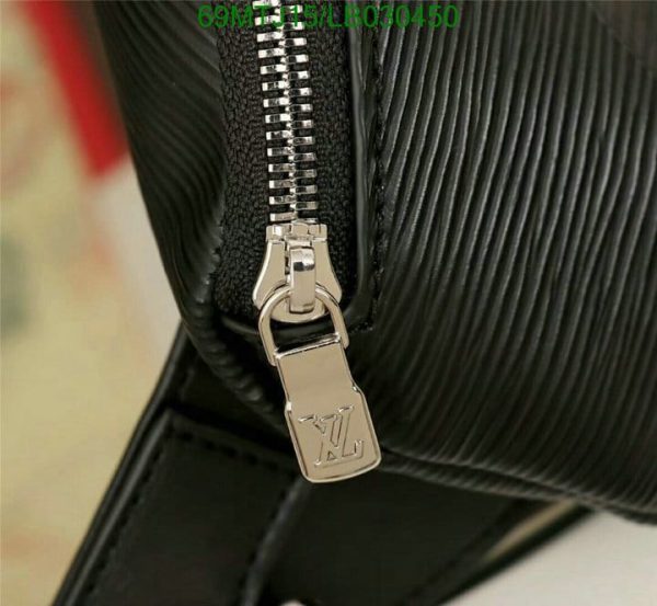 Louis Vuitton AAA+ Replica Bum waist body bag LB03045085413