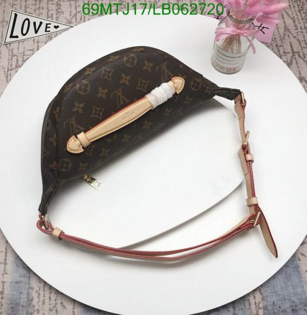 Louis Vuitton AAA+ Replica Bumbag LB06272051037