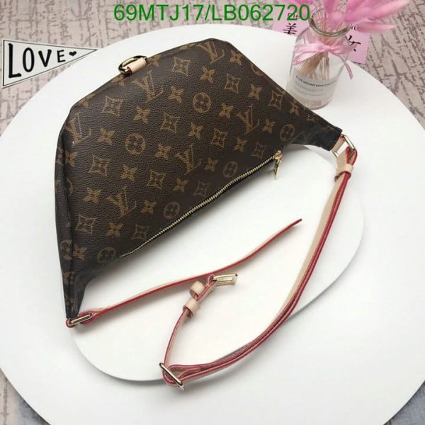 Louis Vuitton AAA+ Replica Bumbag LB06272051037