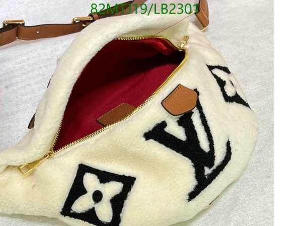 Louis Vuitton AAA+ Replica Bumbag Teddy Fleece Bag LB23015987412