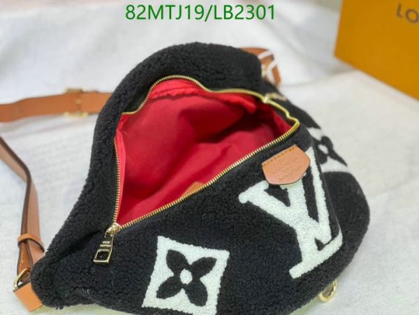 Louis Vuitton AAA+ Replica Bumbag Teddy Fleece Bag LB23015987412