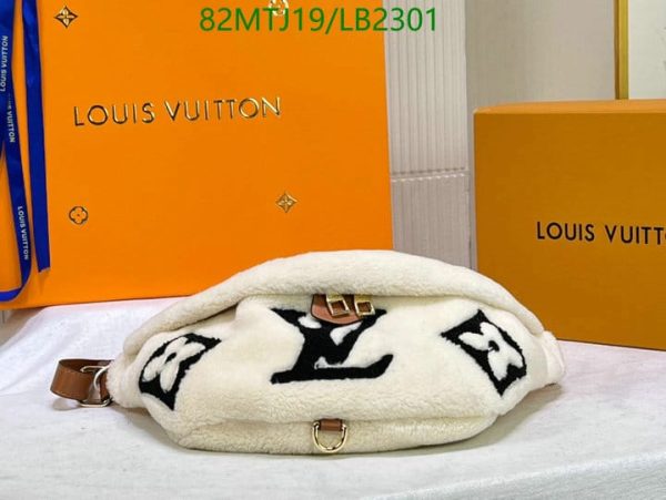 Louis Vuitton AAA+ Replica Bumbag Teddy Fleece Bag LB23015987412