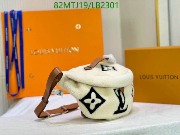 Louis Vuitton AAA+ Replica Bumbag Teddy Fleece Bag LB23015987412