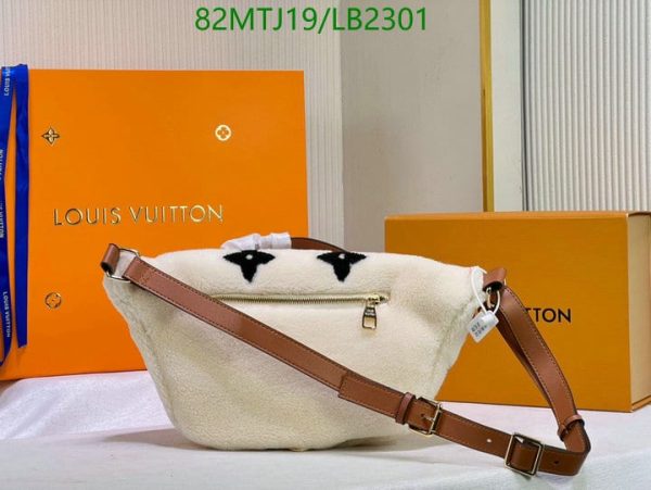 Louis Vuitton AAA+ Replica Bumbag Teddy Fleece Bag LB23015987412