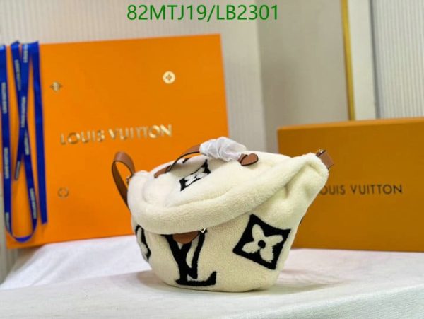 Louis Vuitton AAA+ Replica Bumbag Teddy Fleece Bag LB23015987412