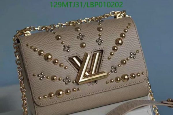 Louis Vuitton AAA+ Replica Chain Twist Epi Sol Studded Mm Shoulder Bag LBP0102028924