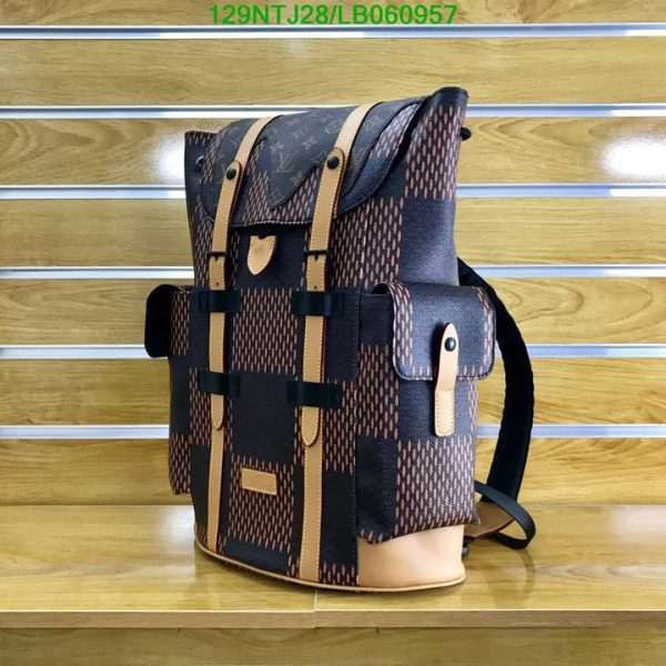 Louis Vuitton AAA+ Replica Christopher PM LB06095752017