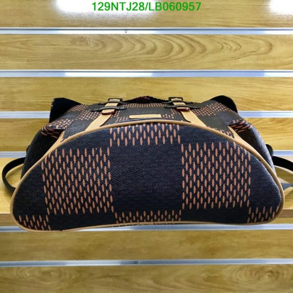 Louis Vuitton AAA+ Replica Christopher PM LB06095752017