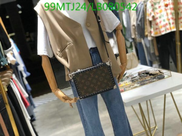 Louis Vuitton AAA+ Replica Clouth Box Bag LB08054252048