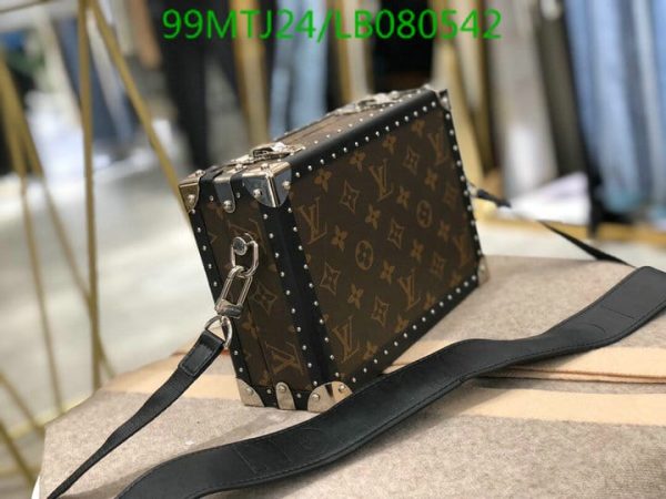 Louis Vuitton AAA+ Replica Clouth Box Bag LB08054252048