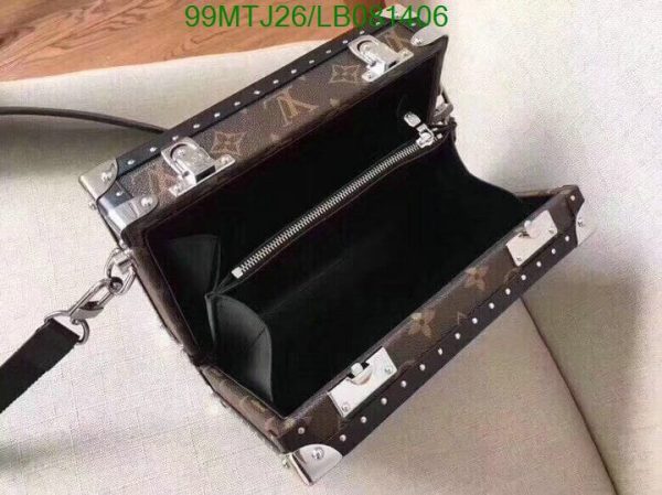 Louis Vuitton AAA+ Replica Clutch Box Bag LB08140657029