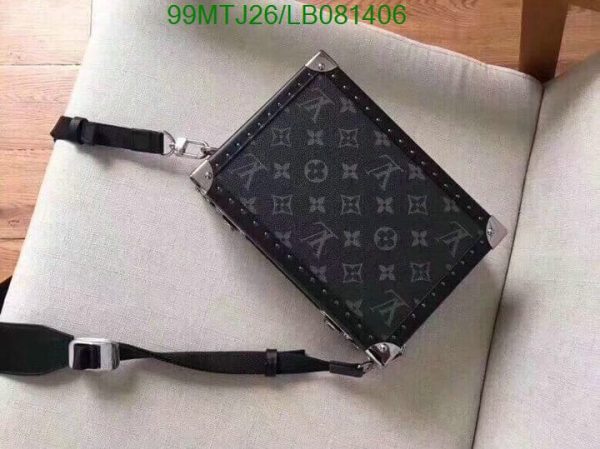 Louis Vuitton AAA+ Replica Clutch Box Bag LB08140657029