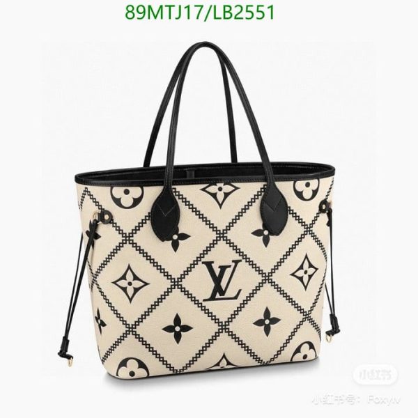 Louis Vuitton AAA+ Replica Cream Neverfull Bag LB25518963148