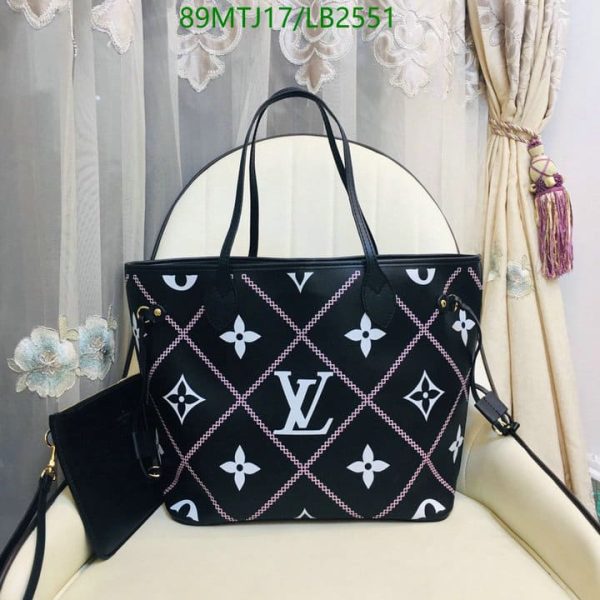 Louis Vuitton AAA+ Replica Cream Neverfull Bag LB25518963148