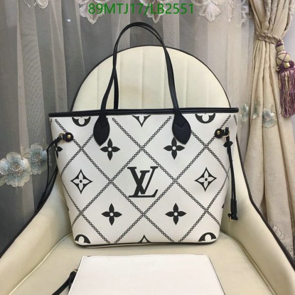 Louis Vuitton AAA+ Replica Cream Neverfull Bag LB25518963148