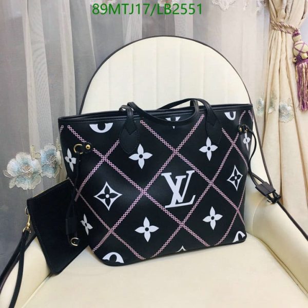 Louis Vuitton AAA+ Replica Cream Neverfull Bag LB25518963148