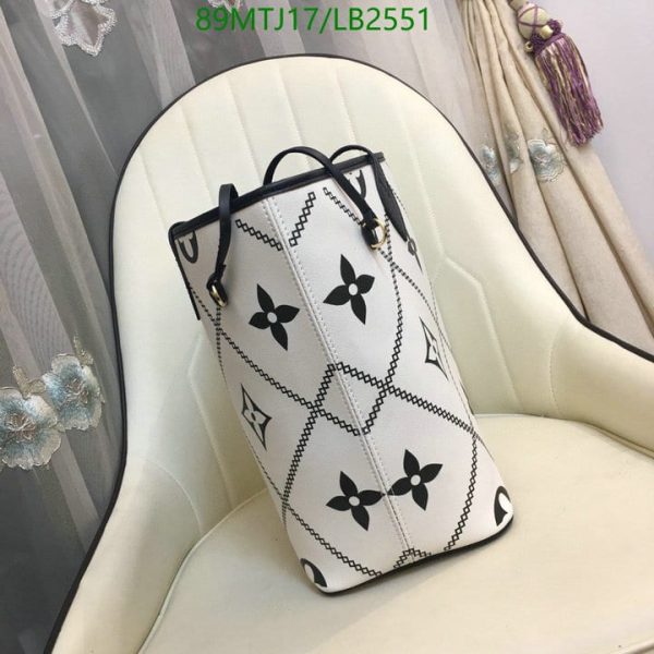 Louis Vuitton AAA+ Replica Cream Neverfull Bag LB25518963148