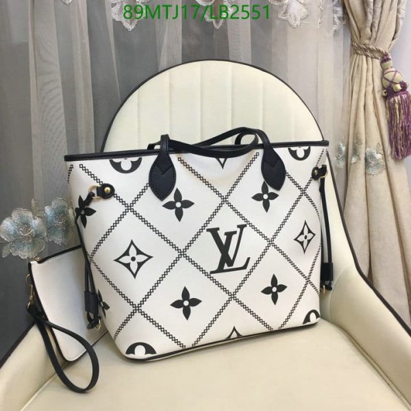 Louis Vuitton AAA+ Replica Cream Neverfull Bag LB25518963148