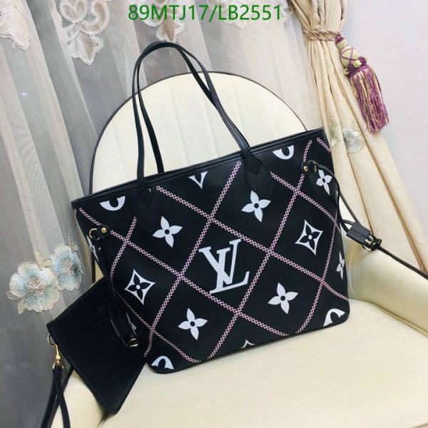 Louis Vuitton AAA+ Replica Cream Neverfull Bag LB25518963148