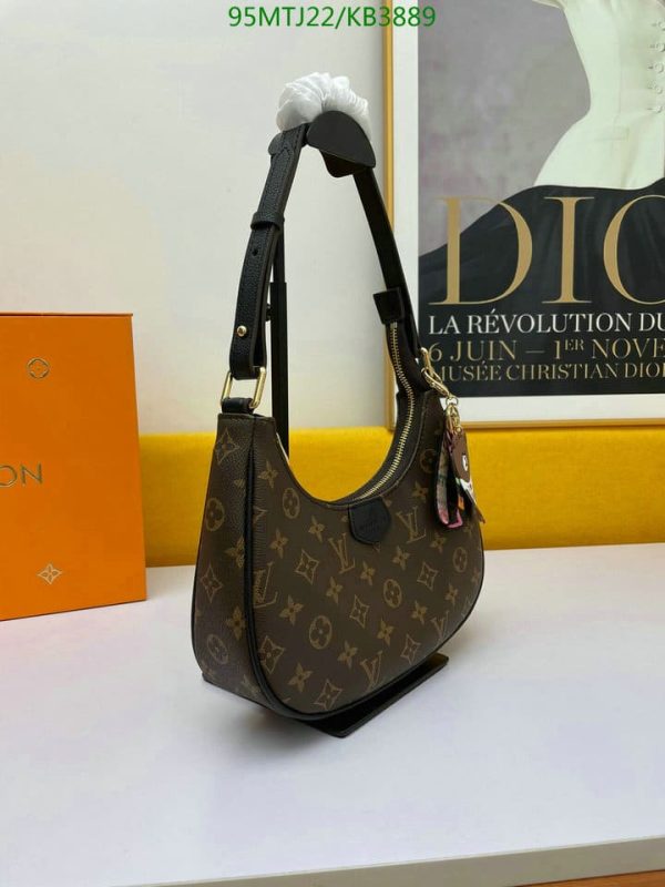 Louis Vuitton AAA+ Replica Croissant PM KB38896234987