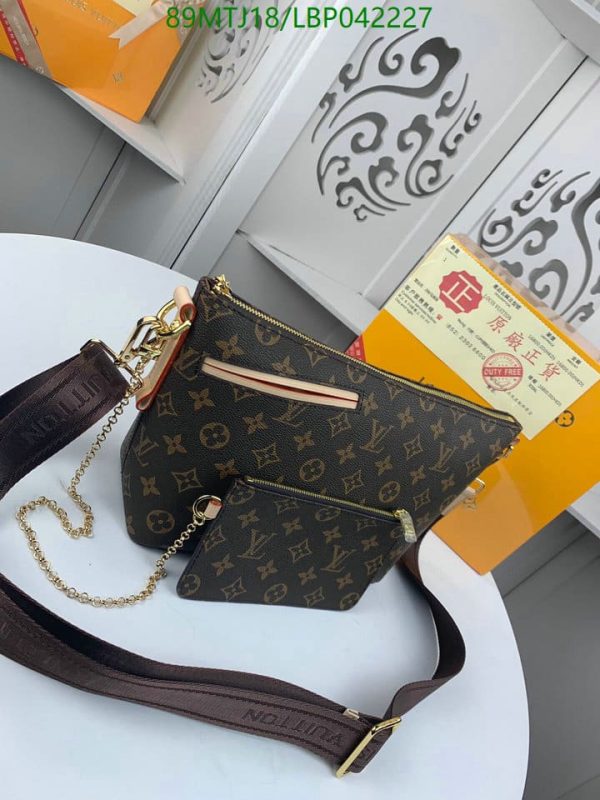 Louis Vuitton AAA+ Replica Crossbody bag LBP04222778015