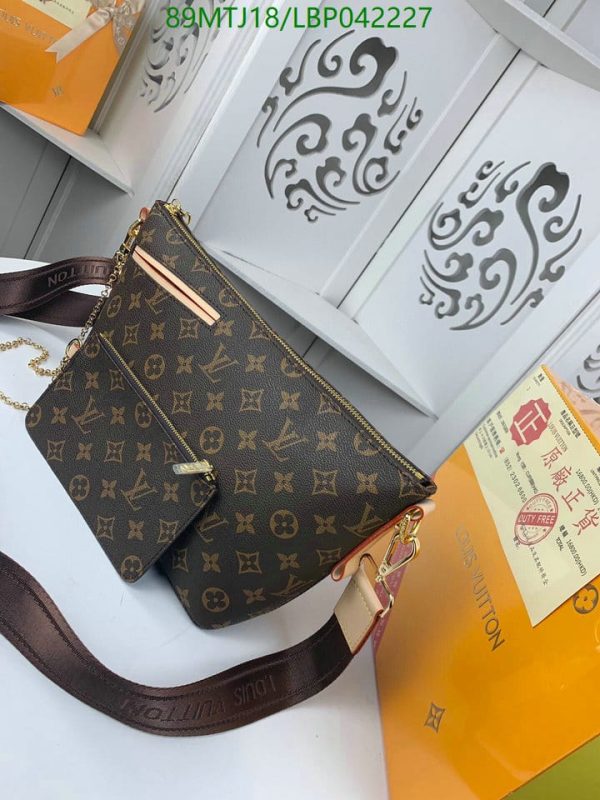 Louis Vuitton AAA+ Replica Crossbody bag LBP04222778015