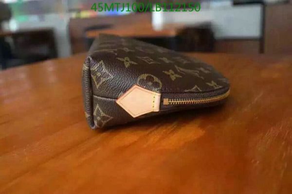 Louis Vuitton AAA+ Replica Damier Azur Cosmetic Pouch PM LB11215057349