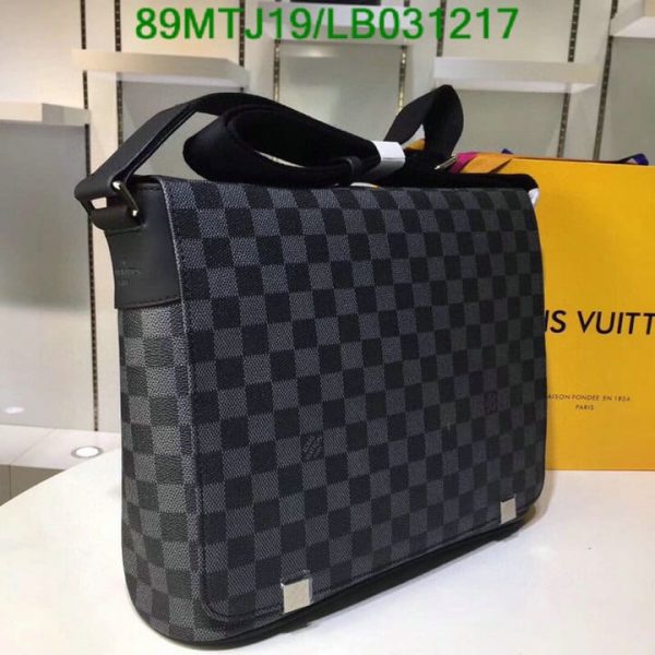 Louis Vuitton AAA+ Replica Damier Graphite District Crossbody Bag LB03121789452