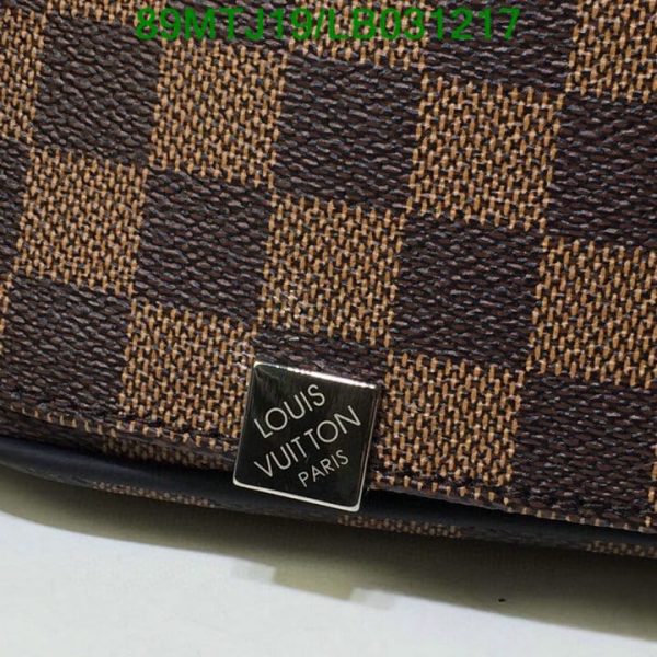 Louis Vuitton AAA+ Replica Damier Graphite District Crossbody Bag LB03121789452