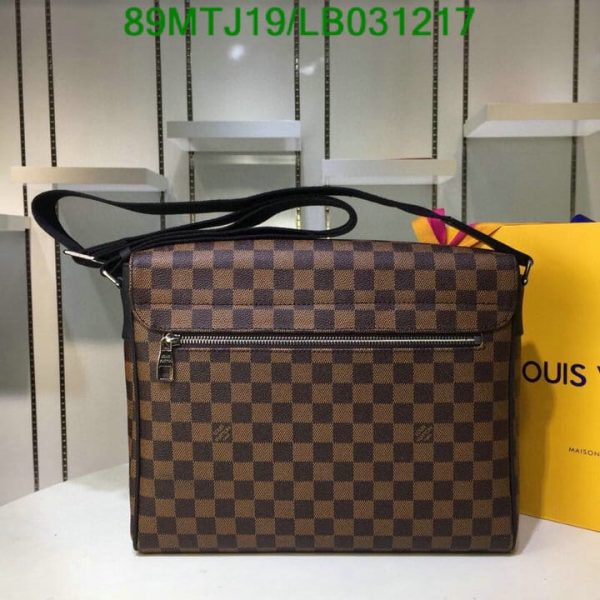 Louis Vuitton AAA+ Replica Damier Graphite District Crossbody Bag LB03121789452