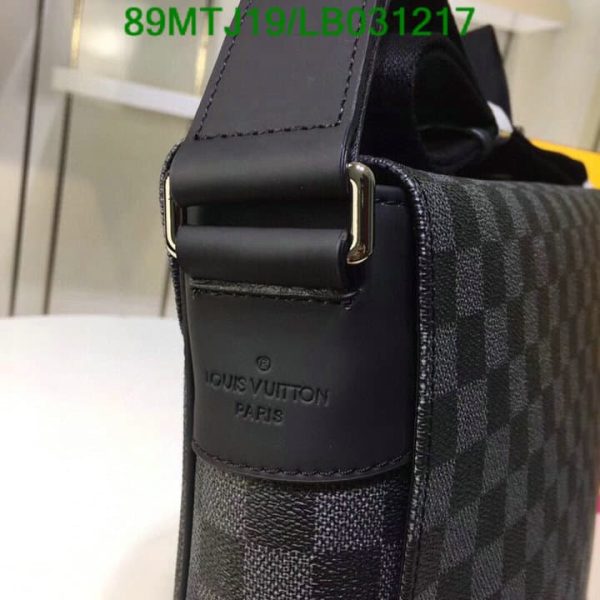 Louis Vuitton AAA+ Replica Damier Graphite District Crossbody Bag LB03121789452