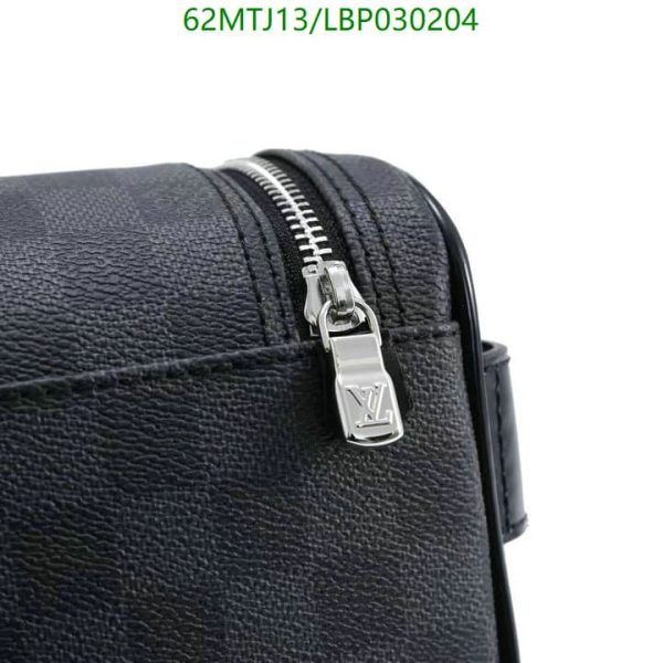 Louis Vuitton AAA+ Replica Damier Graphite Trousse Toilette Pouch Toiletry Case Cosmetic Bag LBP0302045871