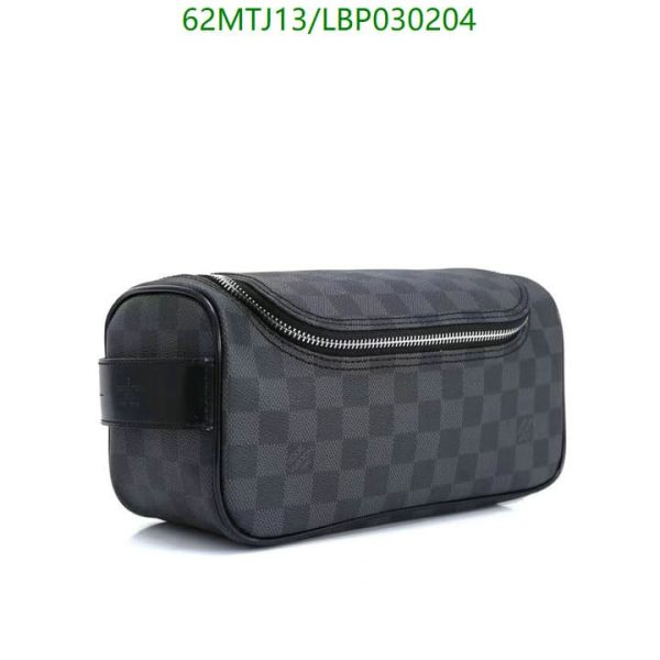 Louis Vuitton AAA+ Replica Damier Graphite Trousse Toilette Pouch Toiletry Case Cosmetic Bag LBP0302045871