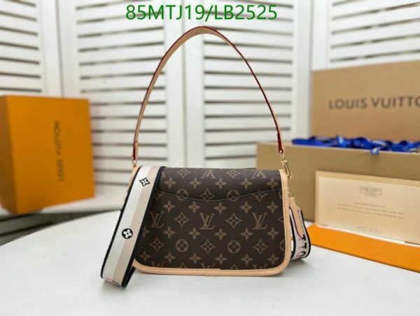 Louis Vuitton AAA+ Replica Diane Hangbag LB25258965134