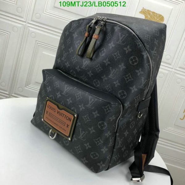 Louis Vuitton AAA+ Replica Discovery Backpack LB05051250138